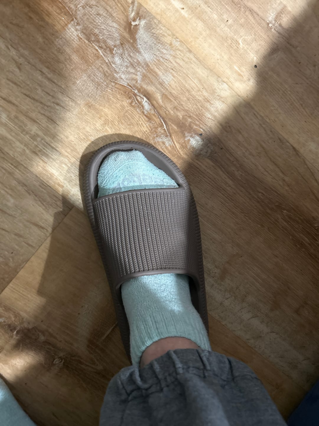 Customer photo review of Cloud Slides - Original Cushion Comfort