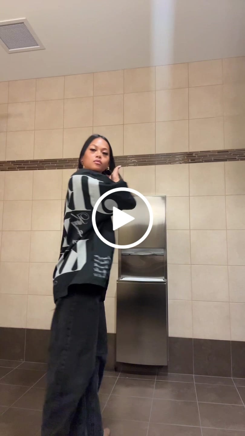 Customer video review of Jesus is King Jumbo Print Tee - Black (Oversized)