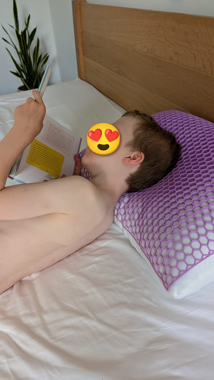 Customer photo review of Kameo® Flex Pillow