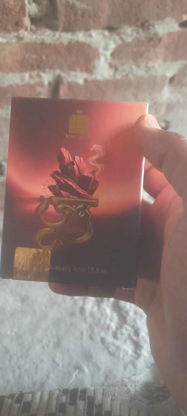 Customer photo review of Oud Luxury Attar Perfume 5.5 ML