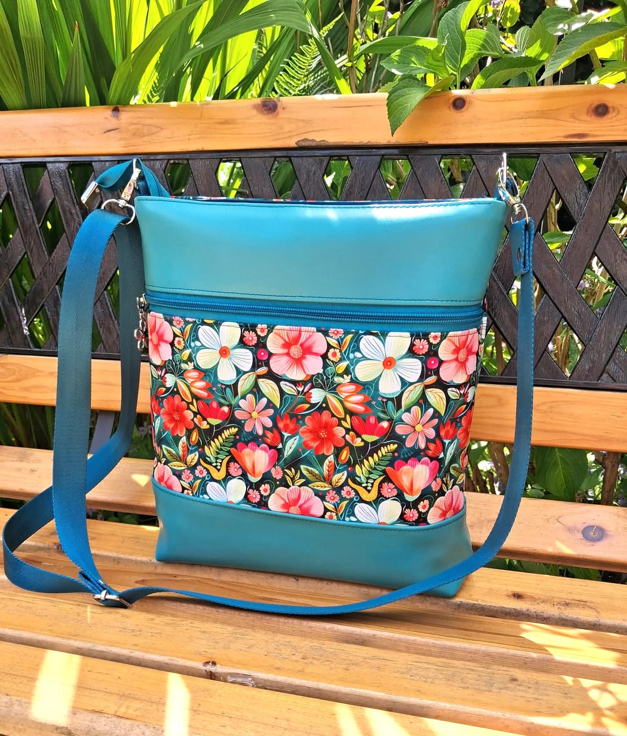 Customer photo review of Wanderlust Tablet Bag Pattern