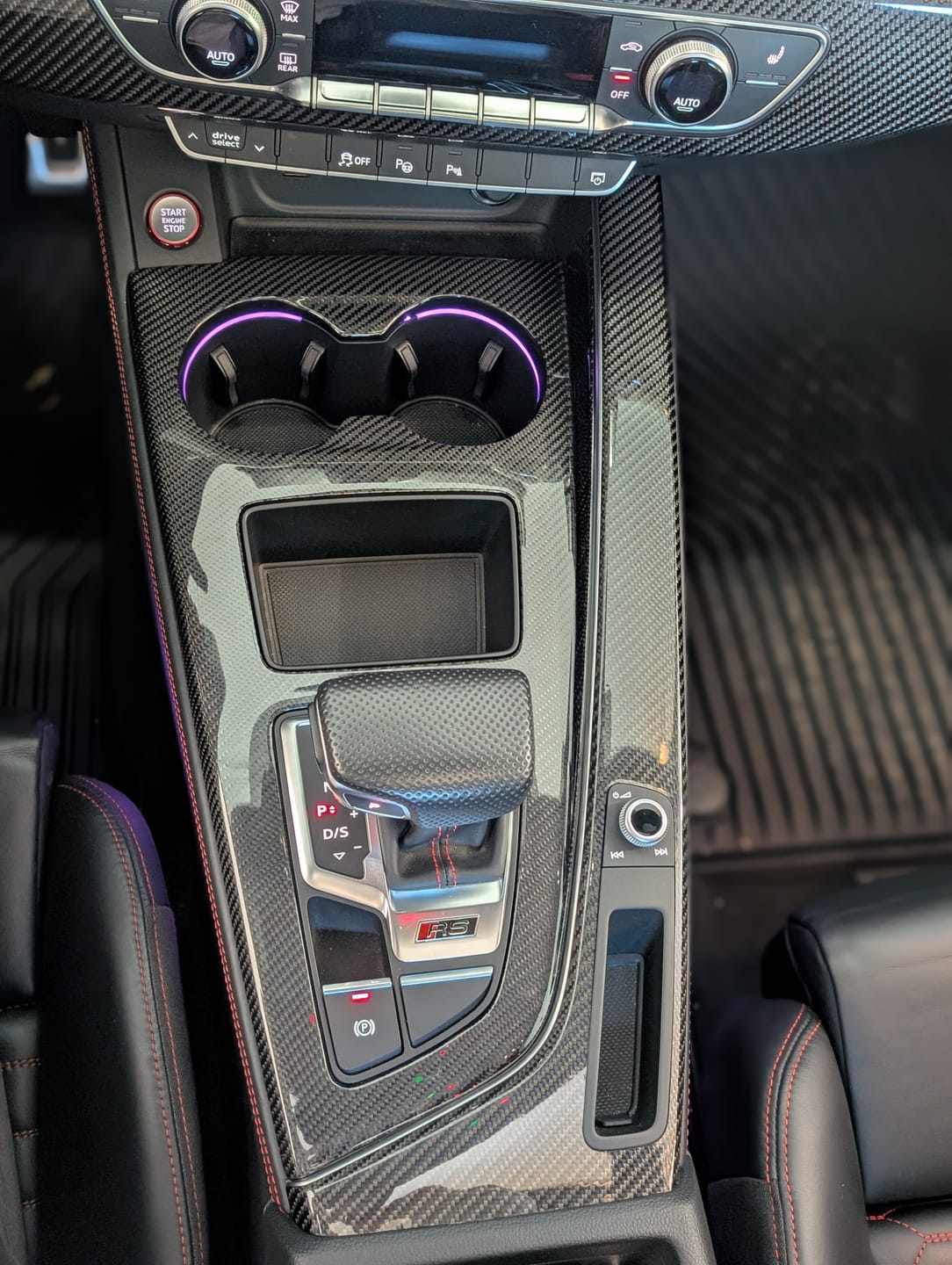 Customer photo review of EZT Center Console Trim Upgrade – Audi B9/B9.5 A4, S4, A5, S5, RS5