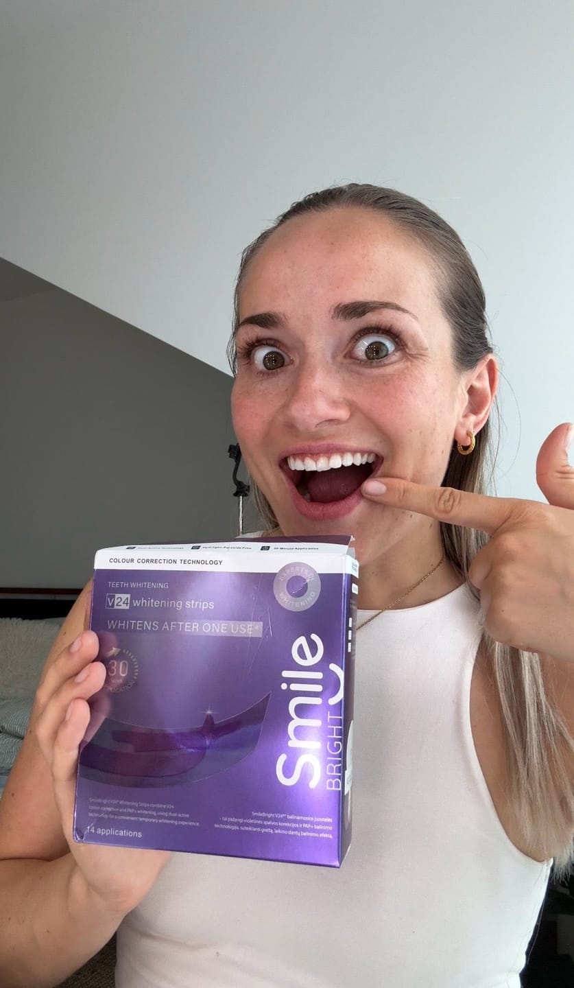Customer photo review of V24 Violetinės Dantų Balinimo Juostelės