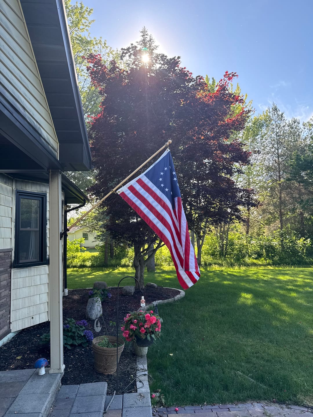 Customer photo review of 3' x 5' Betsy Ross Flag Set