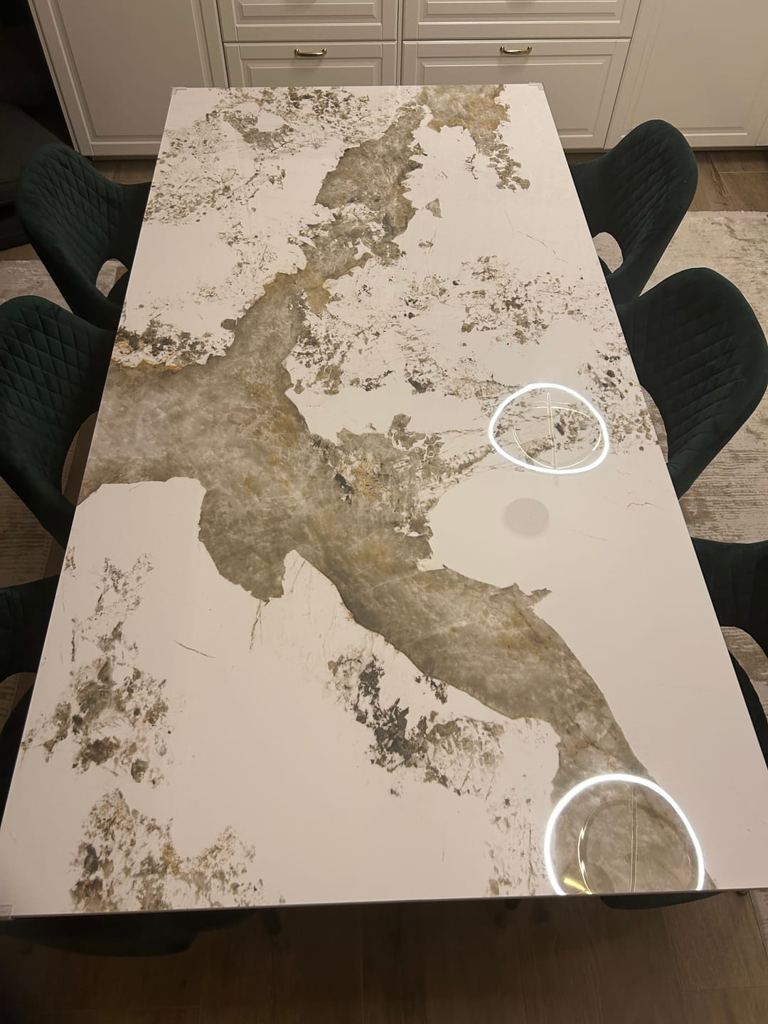 Customer photo review of Masa living 10 persoane HILARIO, bej/negru, piatra sinterizata/metal, 180/260x90x75 cm