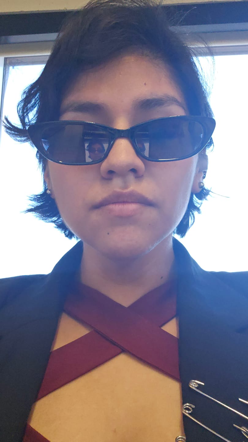 Customer photo review of Aell Sunglasses