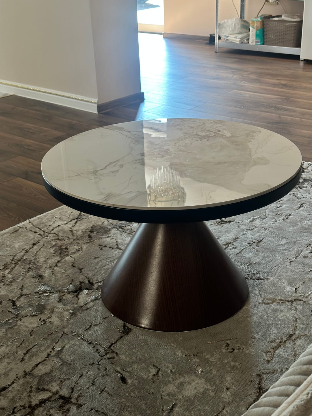 Customer photo review of Masuta de cafea GENESIS, marmura alba/nuc, ceramica, 70x43 cm