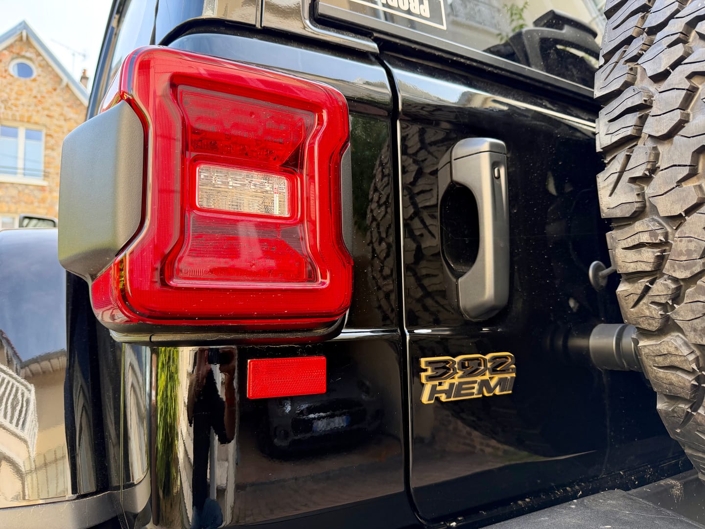 Customer photo review of Jeep 392 HEMI Emblem - 5"