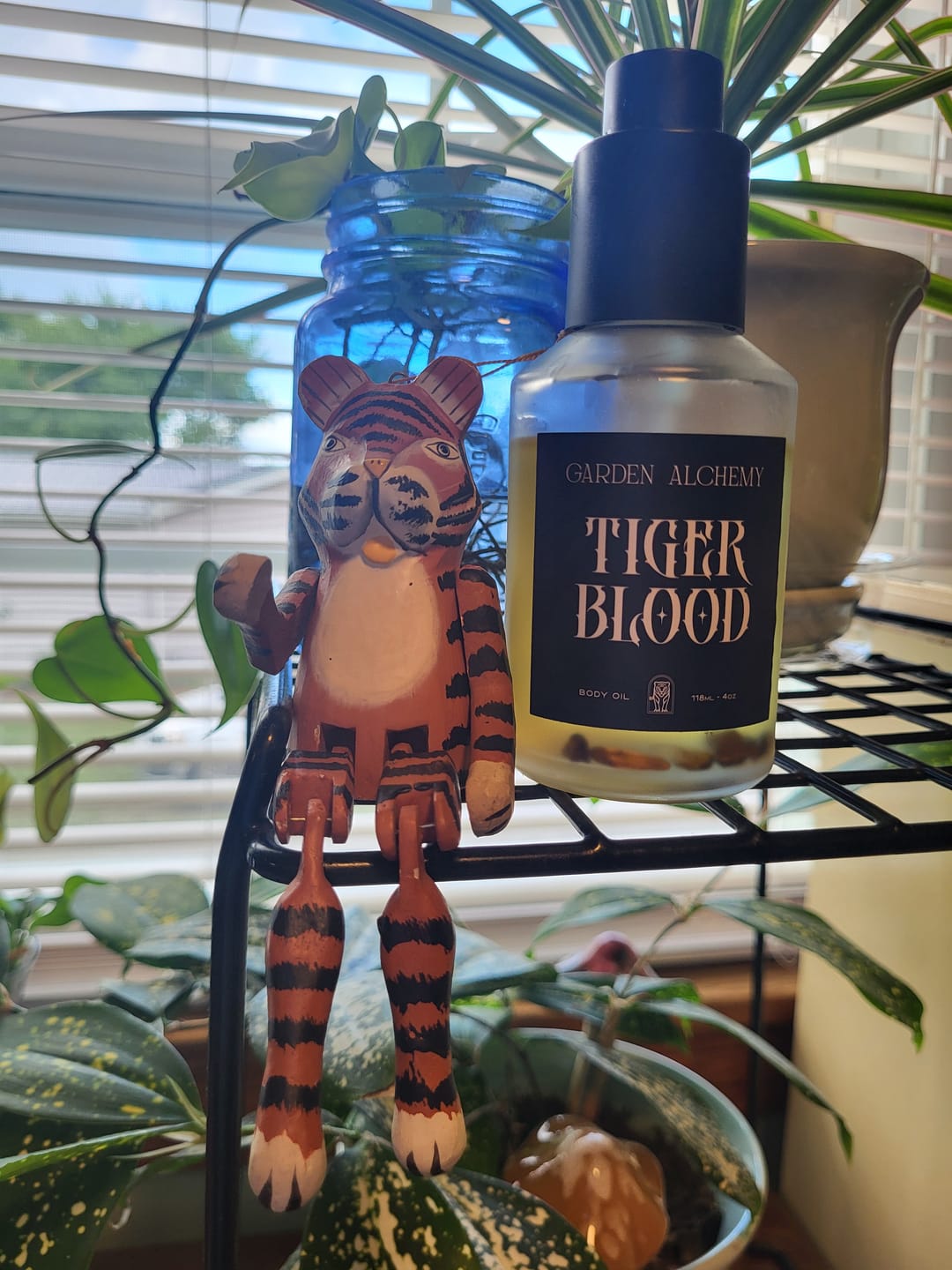 Customer photo review of TIGER BLOOD BODY OIL