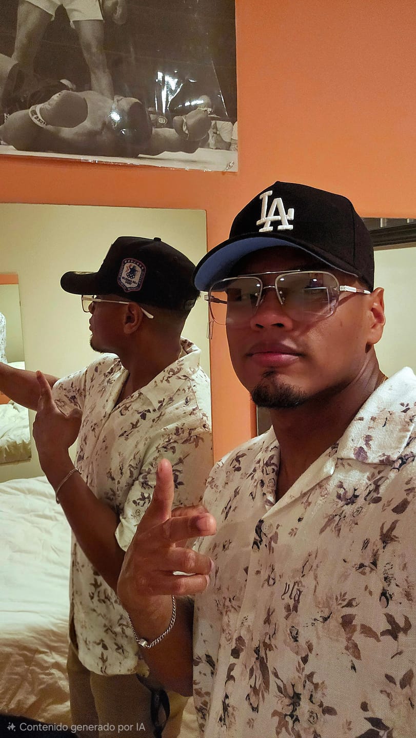 Customer photo review of 4087 - Riviera Art Button-Ups