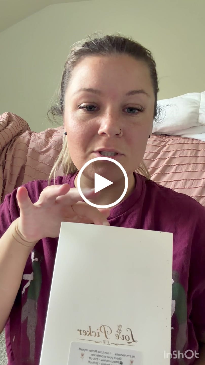 Customer video review of 24K Gold Rose in Standing Clear Window Display Box | LovePicker