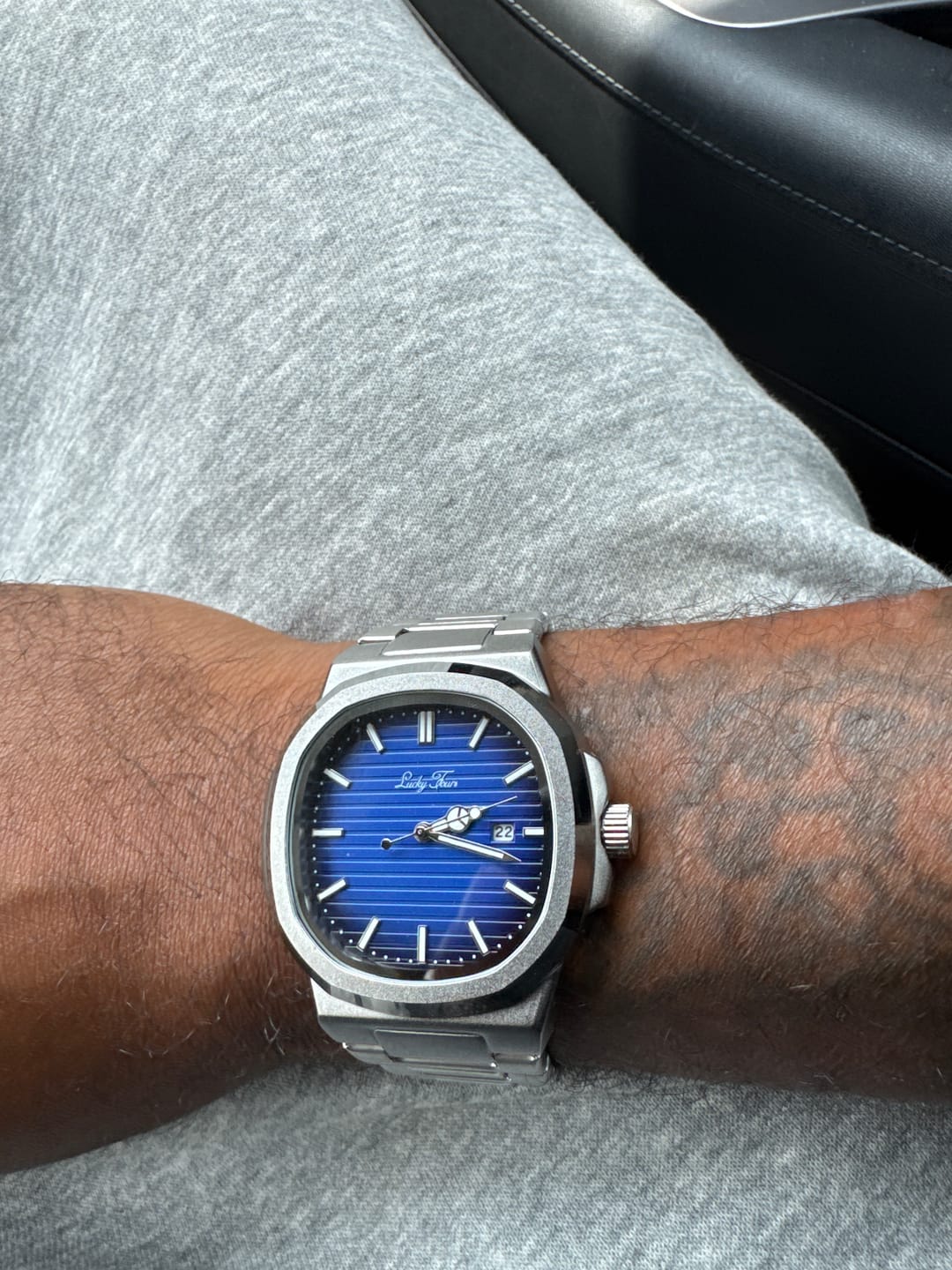 Customer photo review of Lucky Fours® Caspian