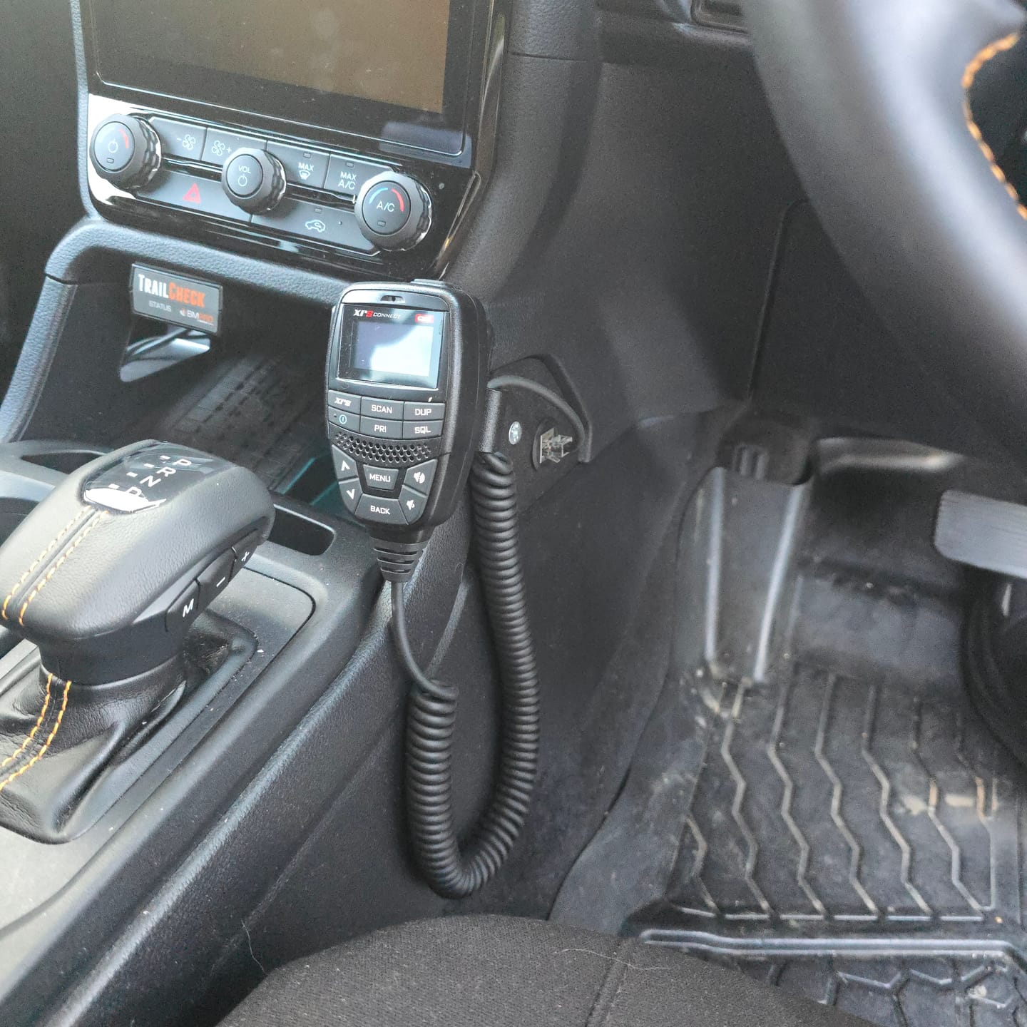 Customer photo review of UHF Handpiece Mount - Ford Ranger NextGen & Super Duty & Everest - Centre Console