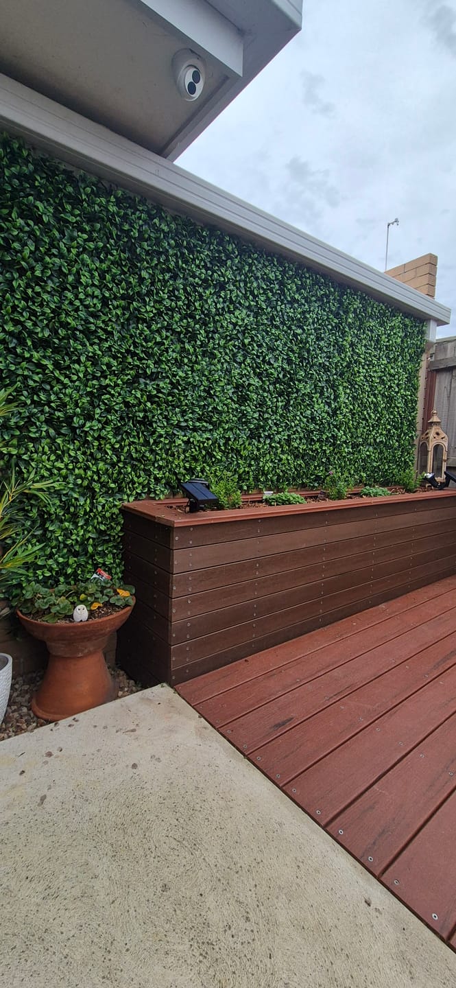 Customer photo review of Jasmine Artificial Hedge Panel 1m x 1m – SGS UV Resistant