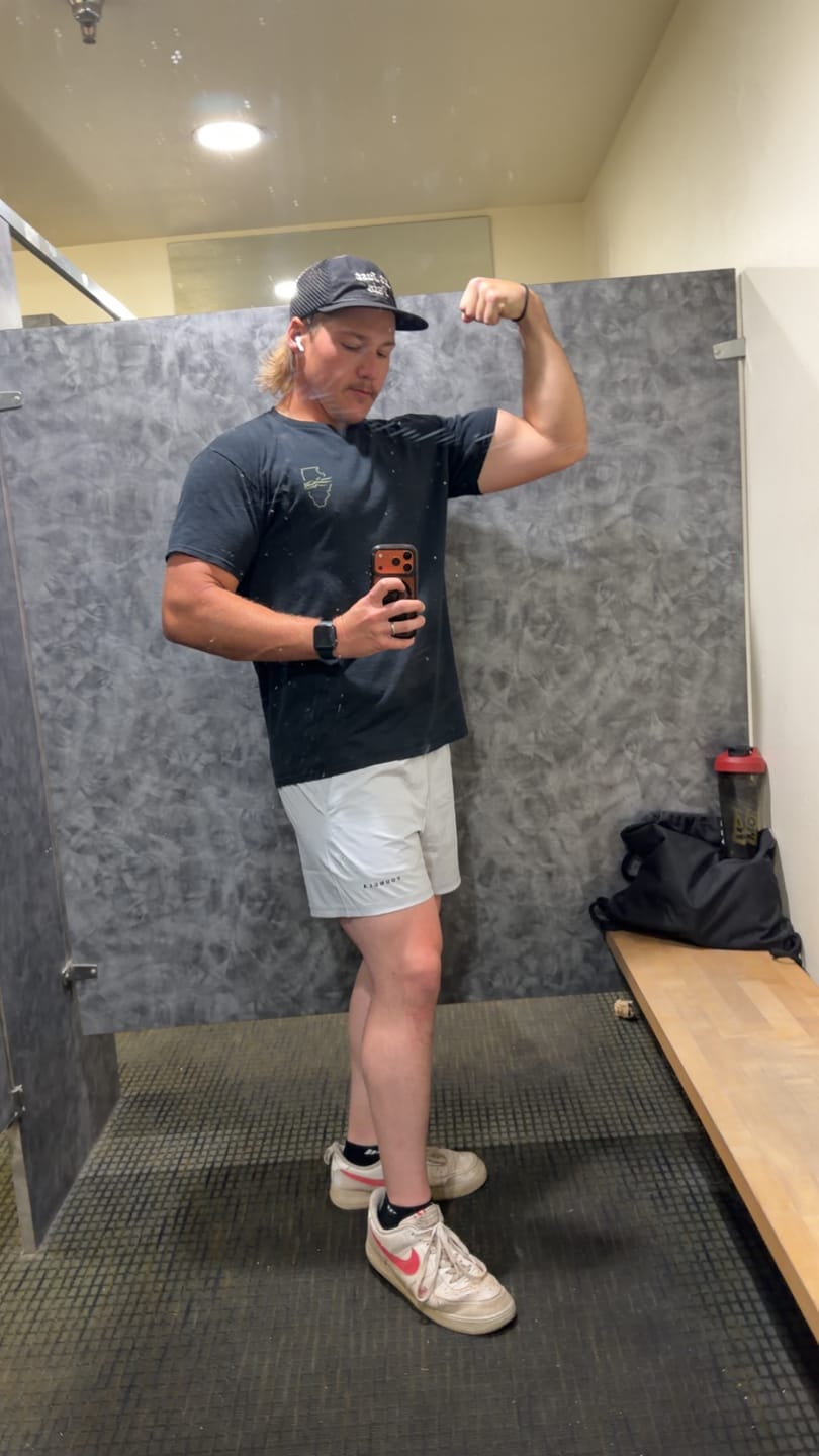 Customer photo review of 1022 - Staple Shorts 4.5"