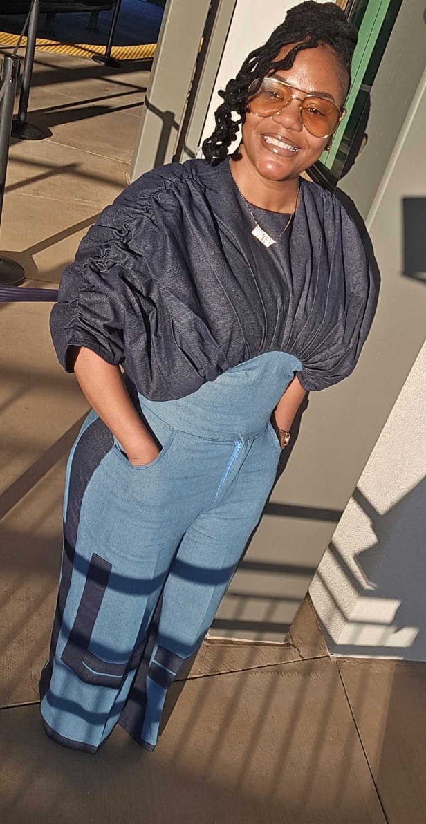 Customer photo review of Sky 2-Tone Denim Set | Blue