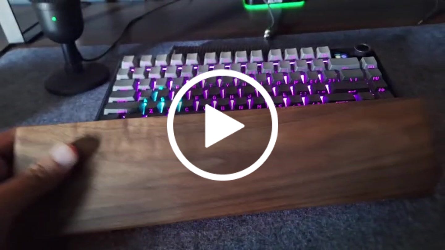 Customer video review of Mechanical Keyboard Wrist Support