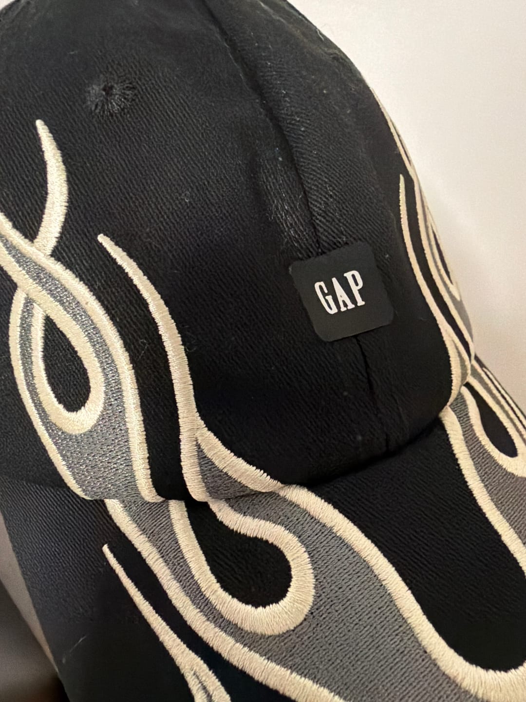 Customer photo review of Yeezy Flame Gap Cap G5