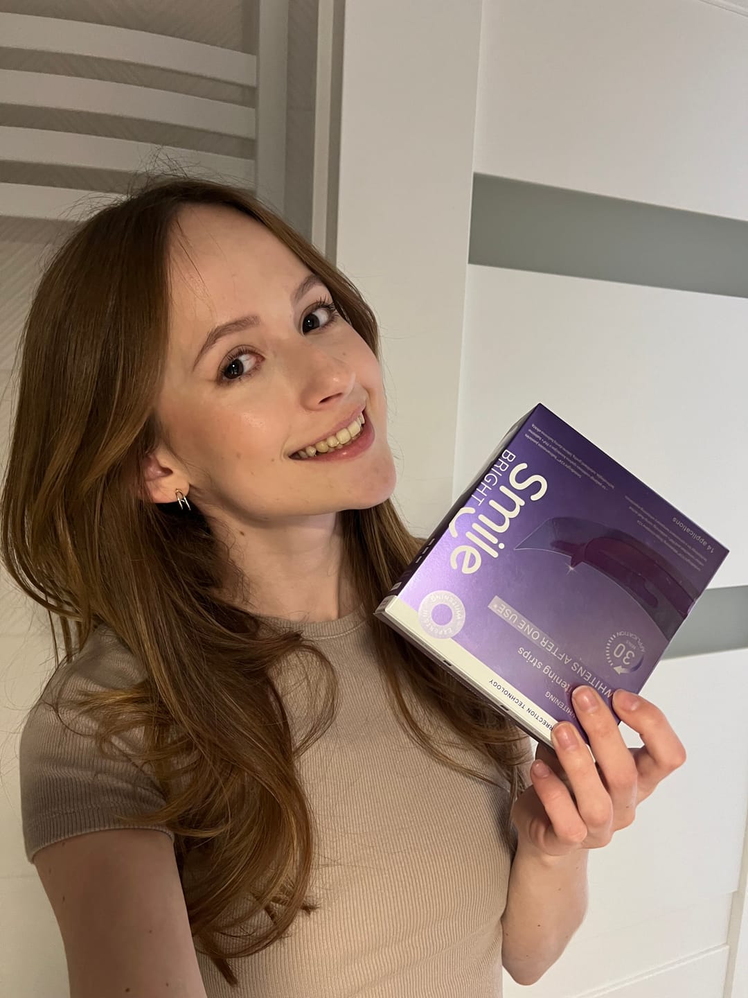 Customer photo review of V24 Violetinės Dantų Balinimo Juostelės