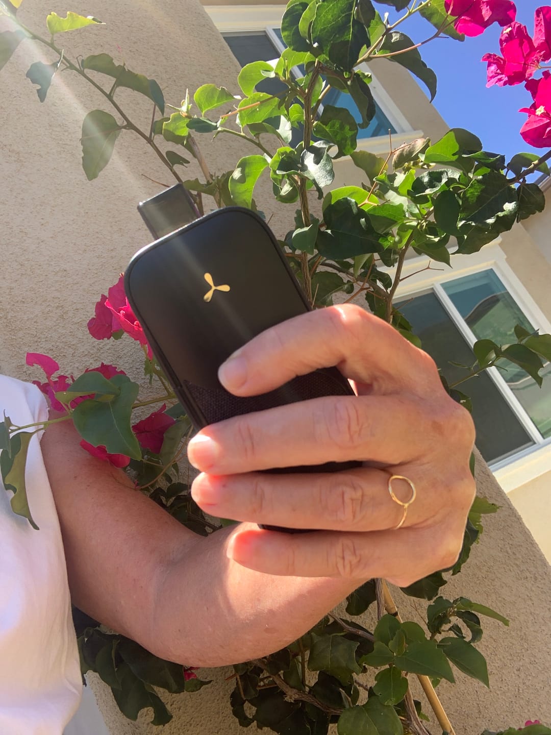 Customer photo review of LEGACY PRO 2 | Herb & Wax Dual Use Vaporizer - Hybrid Heating, Replaceable Battery, Compact Design