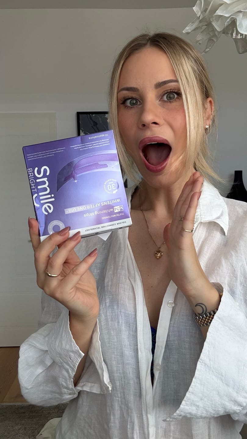 Customer photo review of V24 Violetinės Dantų Balinimo Juostelės
