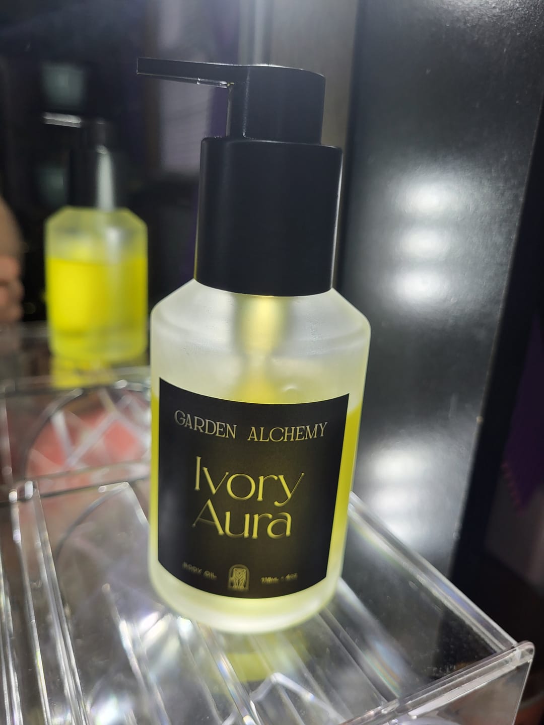 Customer photo review of Ivory Aura Body Oil