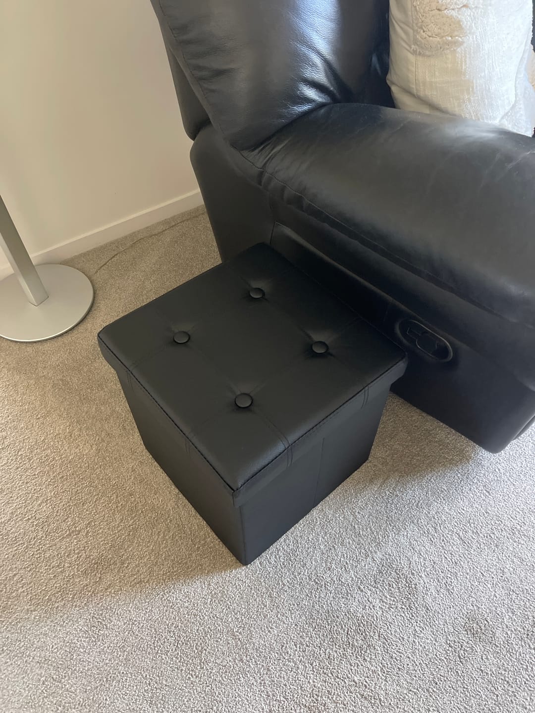 Customer photo review of Storage Ottoman Bench Seat Leather Small - Black