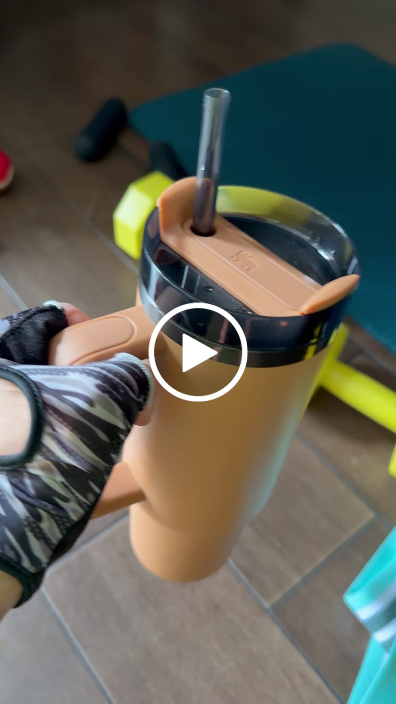 Customer video review of Quencher H2.0 Adventure Camel| 887 ml