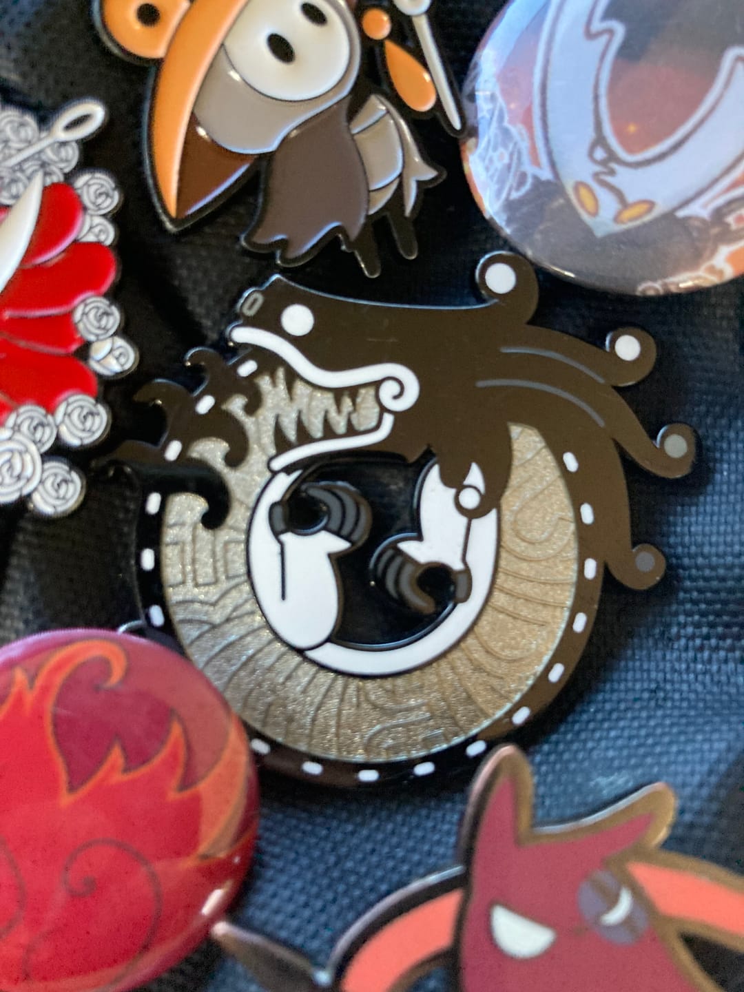 Customer photo review of Rain World - White Lizard Hanger Pin