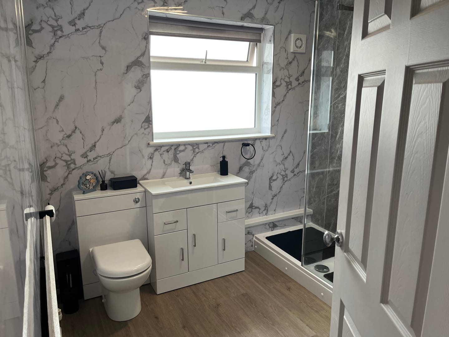Customer photo review of Premium Carrara White Marble Gloss Shower Wall Panel - 1M x 2.4M