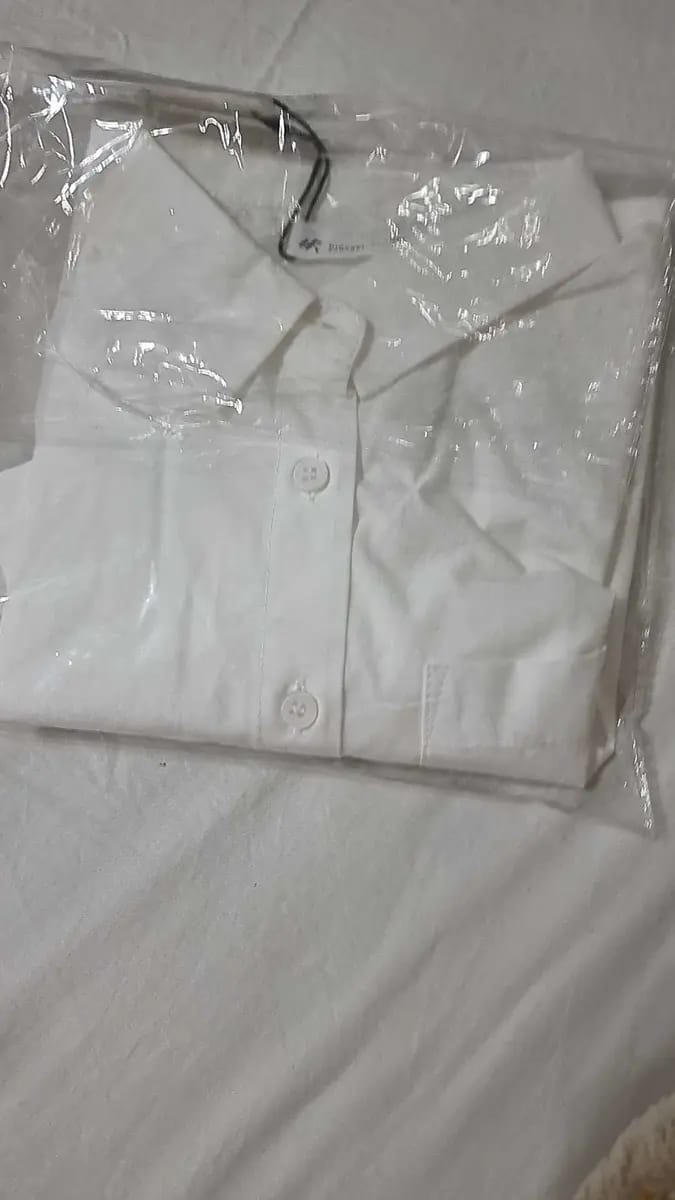 Customer photo review of Relaxed Fit Boxy Crop Shirt