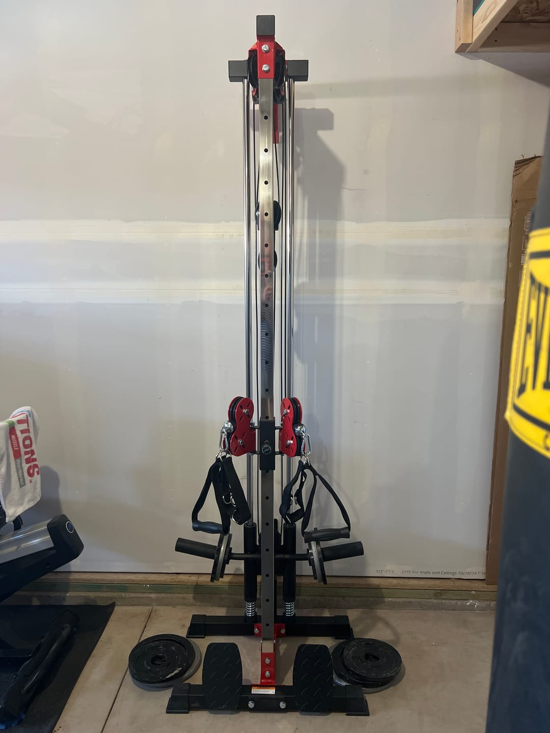 Customer photo review of MIKOLO G3 Plate Loaded Pulley Tower