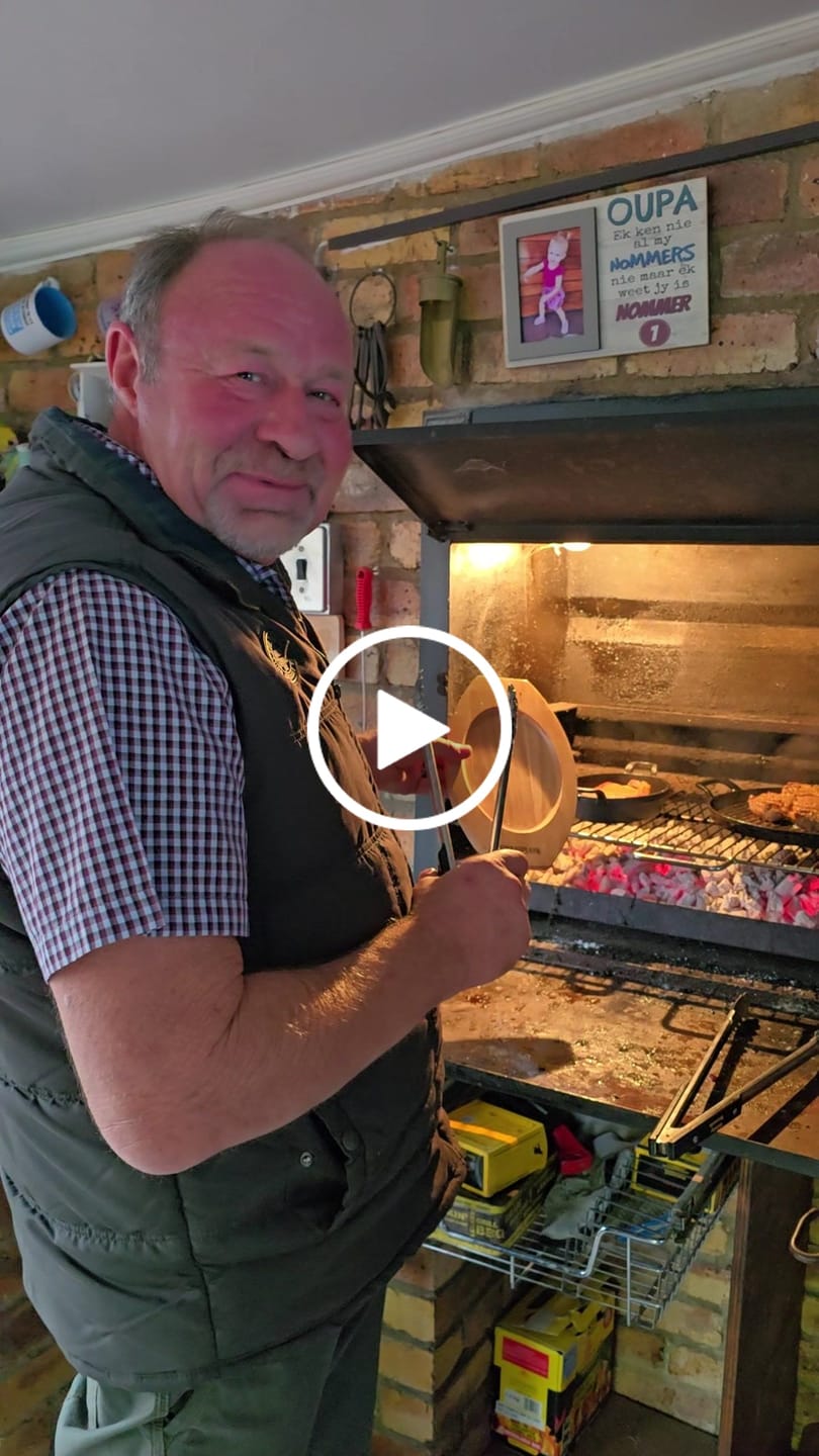 Customer video review of BraaiPlank™ Frying Pan Skillet