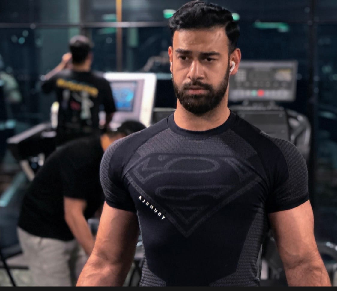Customer photo review of 4117 - Superman Compression Tees