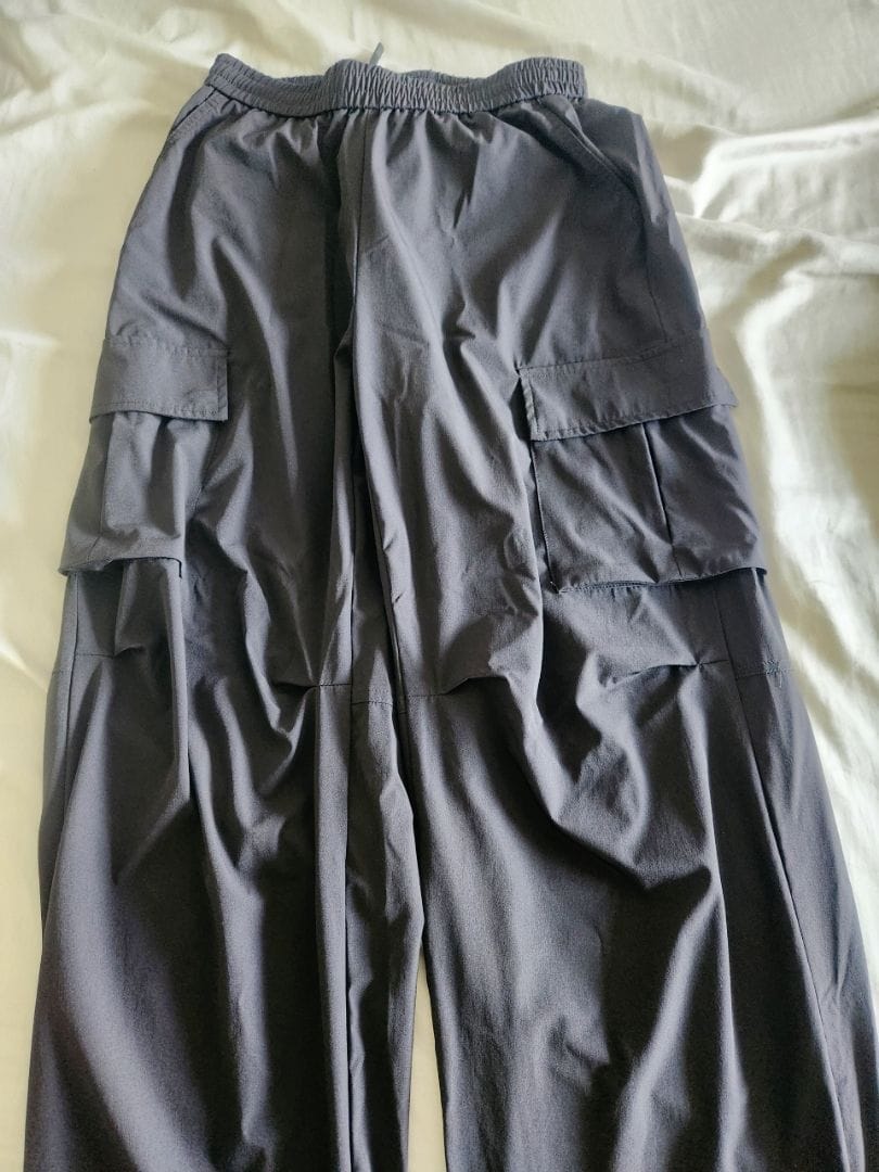 Customer photo review of Wide Straight Cargo Pants