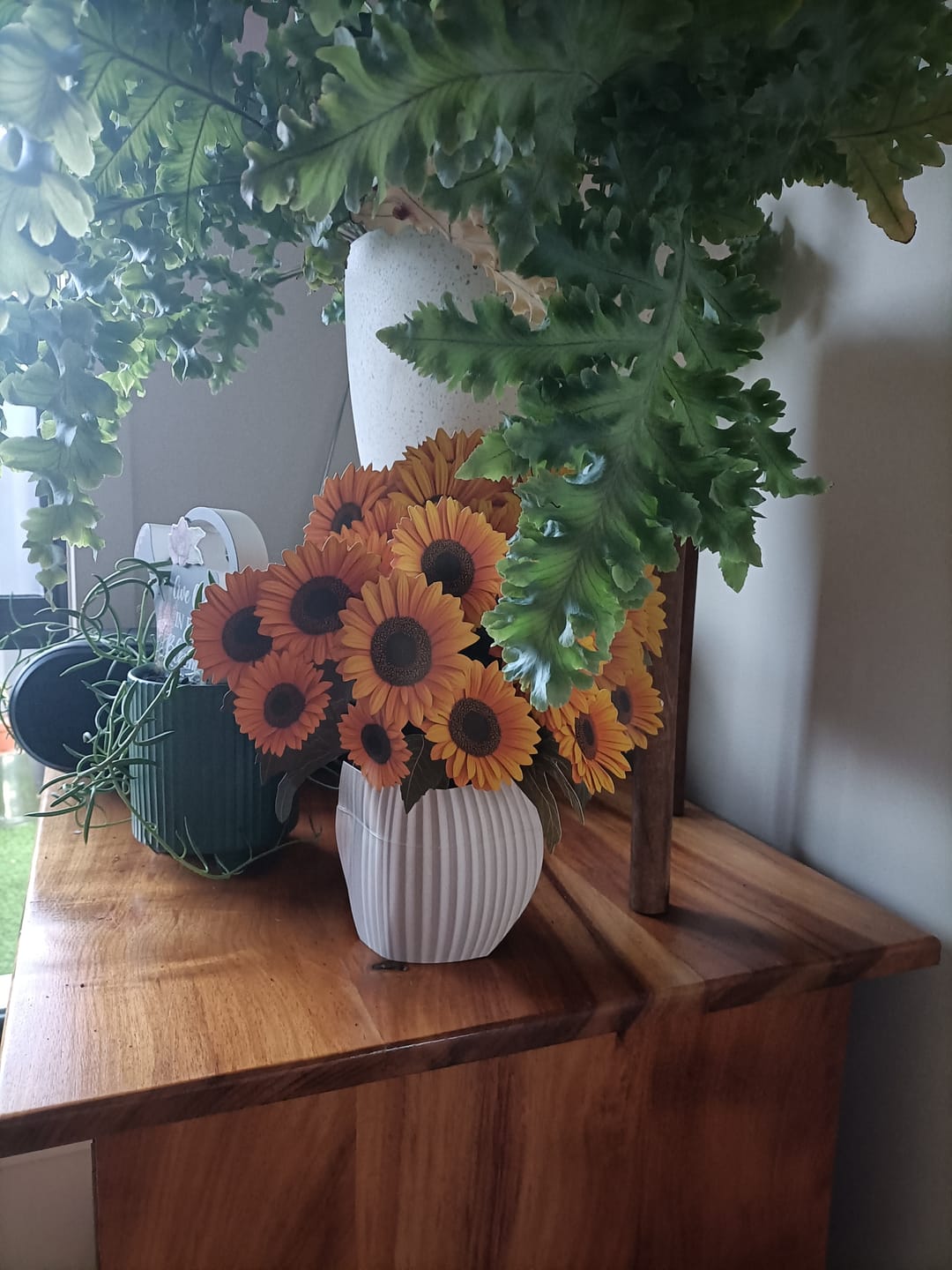 Customer photo review of Sunflower Smiles Pop-Up Bouquet