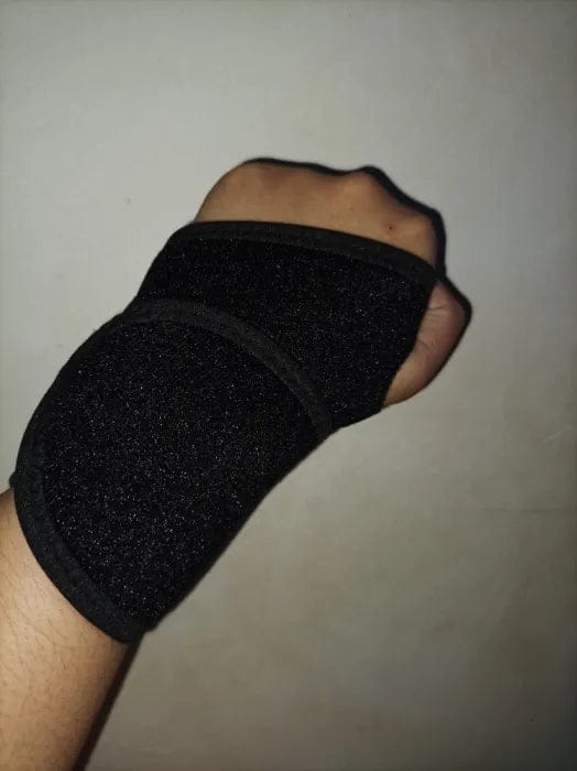Customer photo review of Carpal Tunnel Wrist Brace