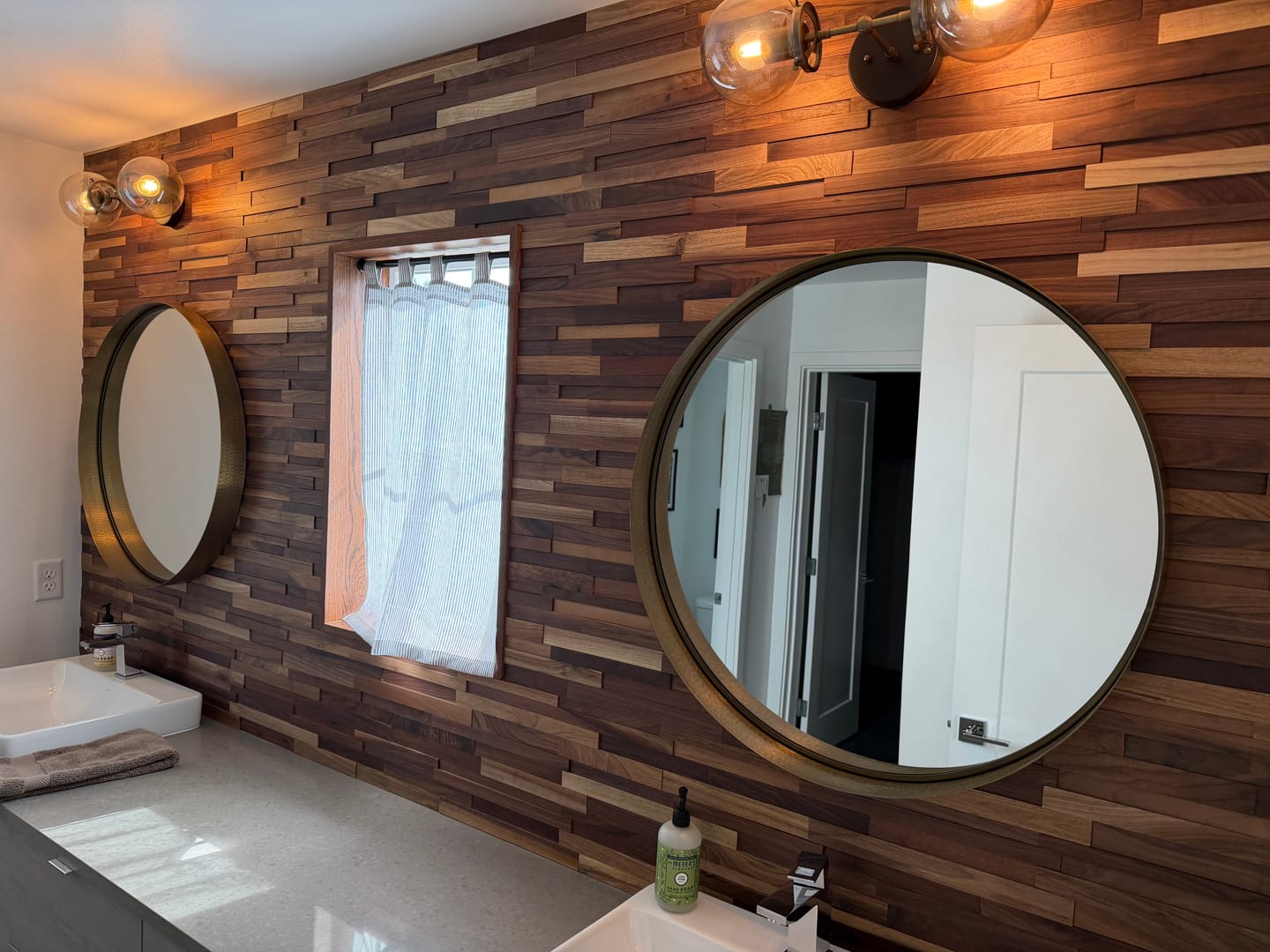 Customer photo review of Natural Walnut 3D Stacked Panels