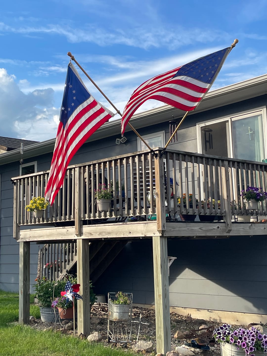 Customer photo review of 3' x 5' Betsy Ross Flag Set