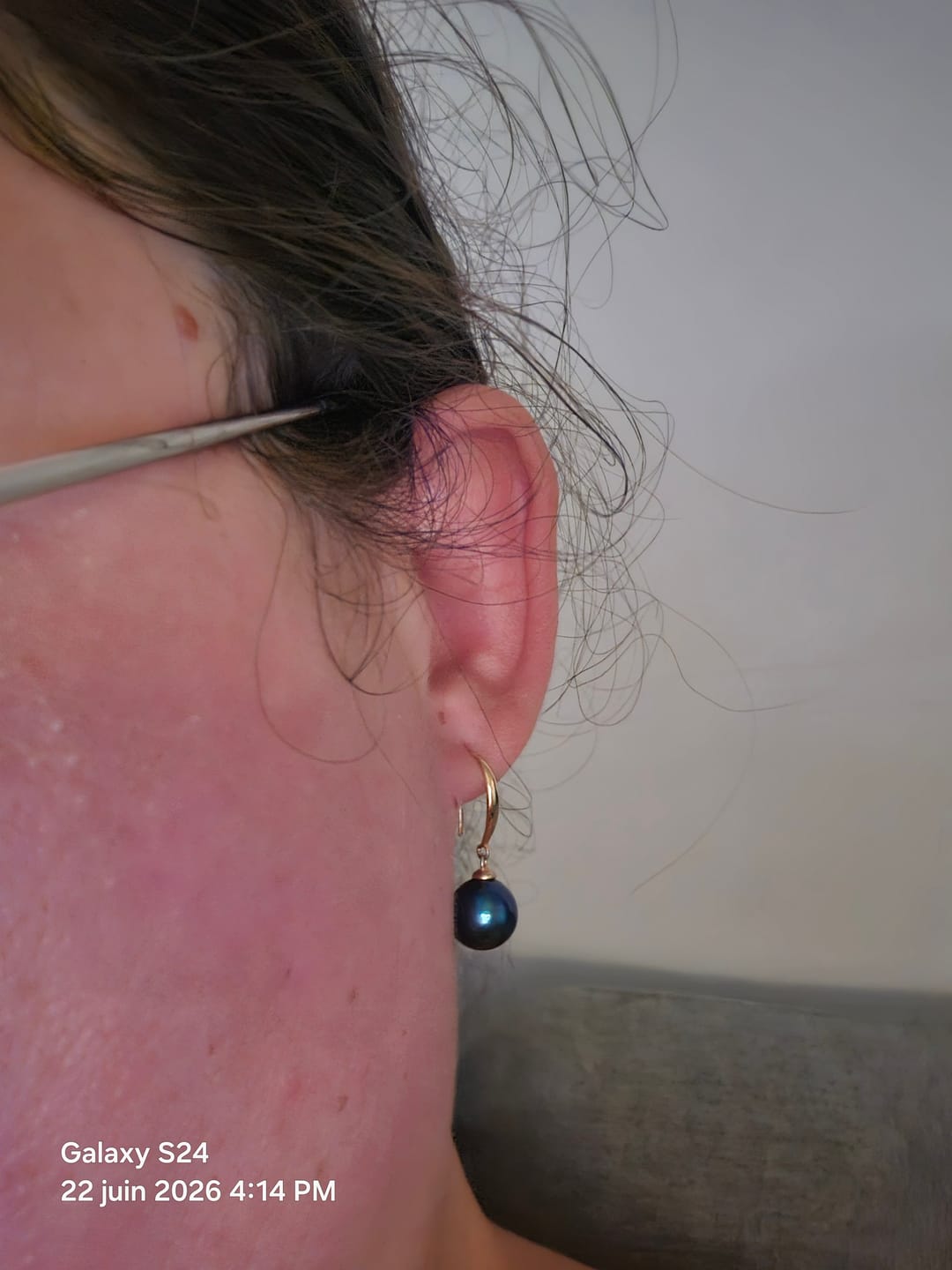 Customer photo review of Boucle D'oreille Perle de Tahiti Marina