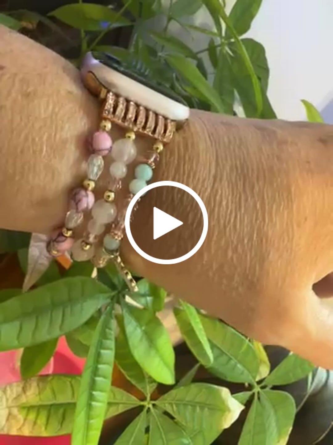 Customer video review of Pink Sands Stretch Apple Watch Strap