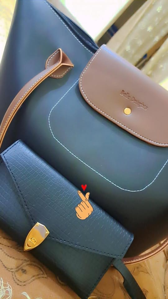 Customer photo review of Cream Belle The Hook Wallet
