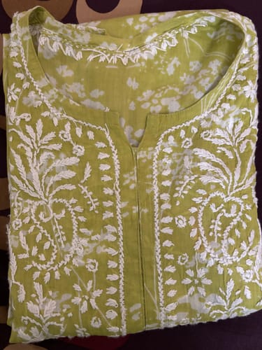Customer photo review of Farhaa Green Floral Long MulMul kurta