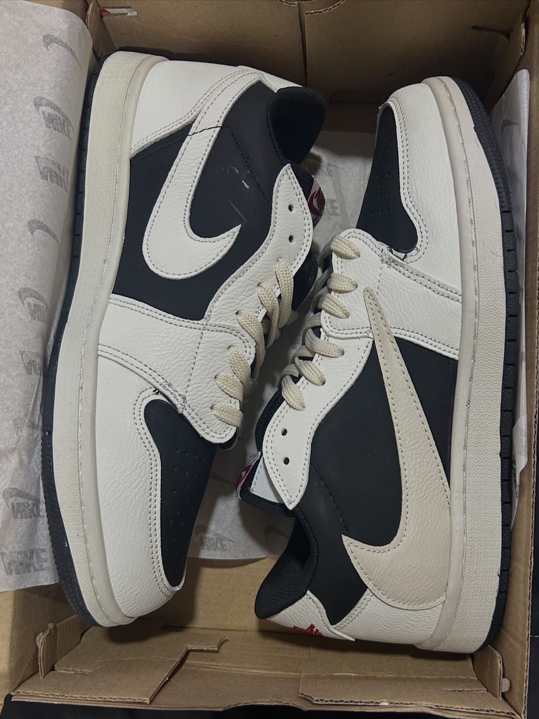 Customer photo review of Tenis Travis Low Black Sail