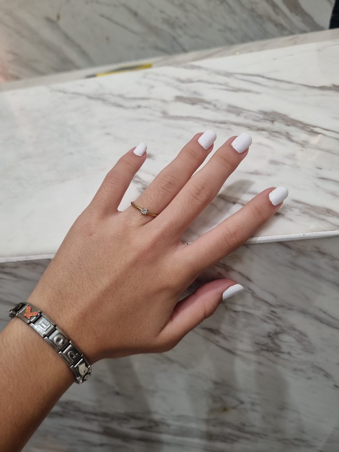 Customer photo review of Anillo Zirconia Birthstone