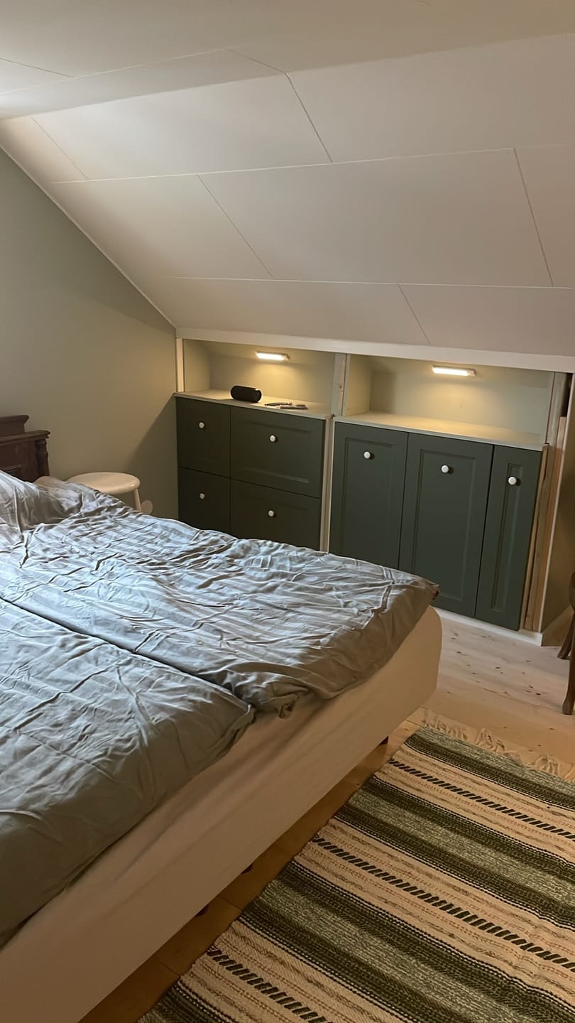 Customer photo review of GlowLine - Perfekt i sovrum, hall och trappa – särskilt på natten