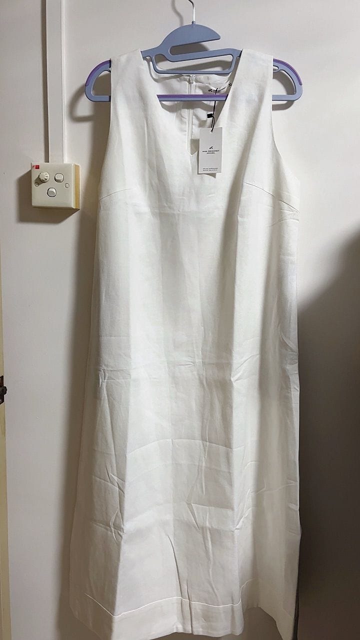 Customer photo review of V-Neck Linen Sleeveless Midaxi Dress With Back Slit