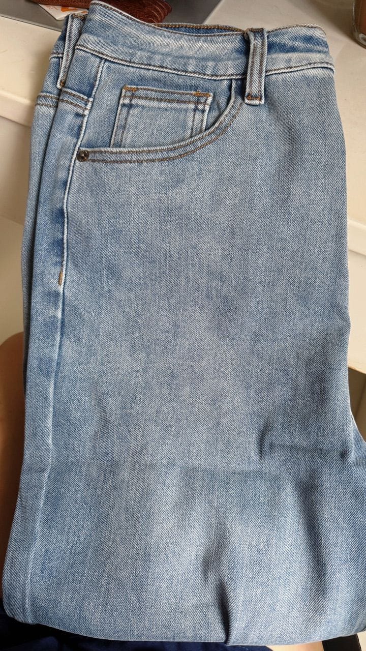 Customer photo review of High Waisted Ankle-Length Mom Denim Jeans