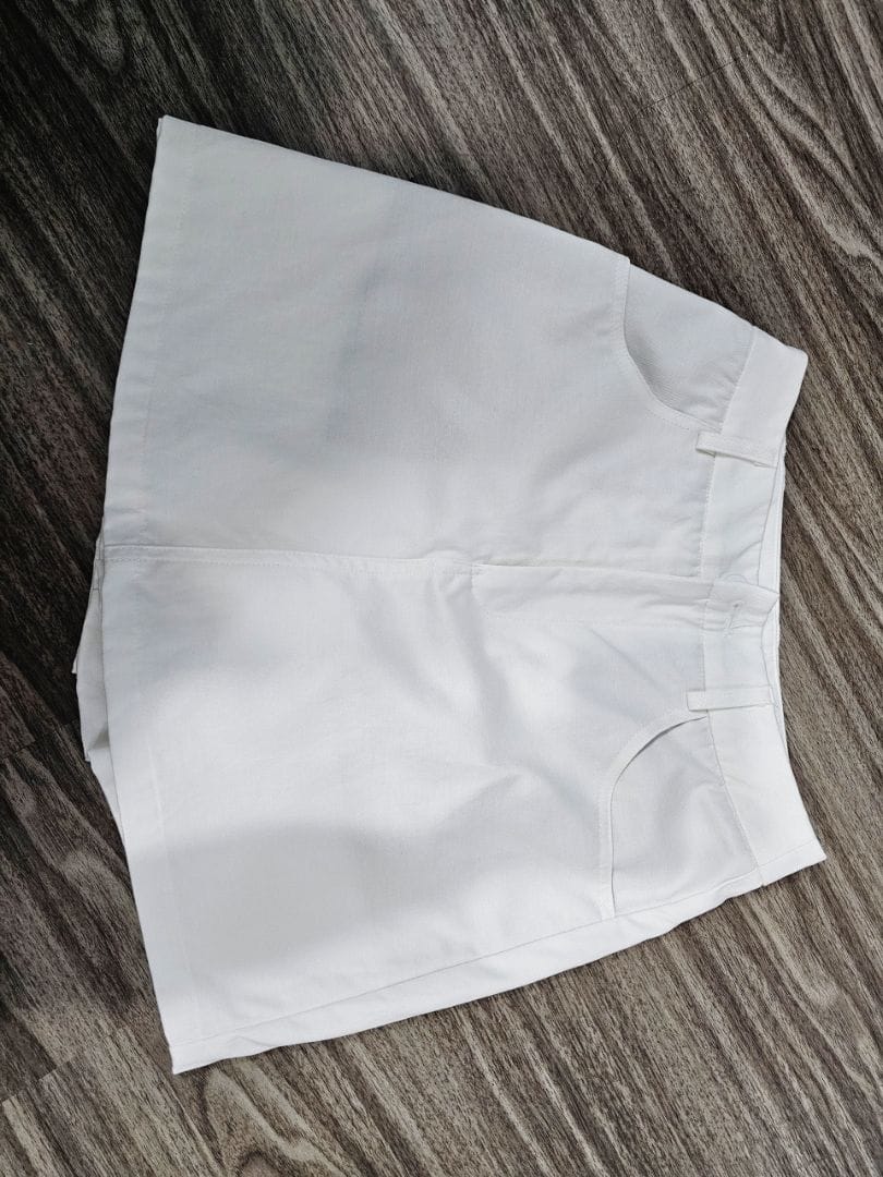 Customer photo review of Basic Cotton Pocket Skorts