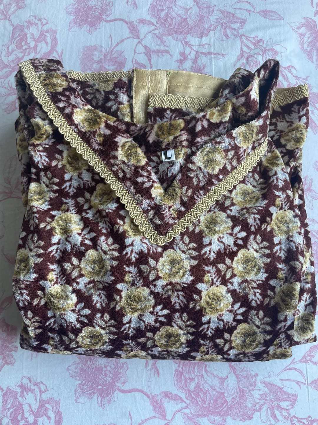 Customer photo review of ALM-101 - PRINTED VELVET CO-ORD